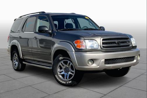 2004 Toyota Sequoia SR5