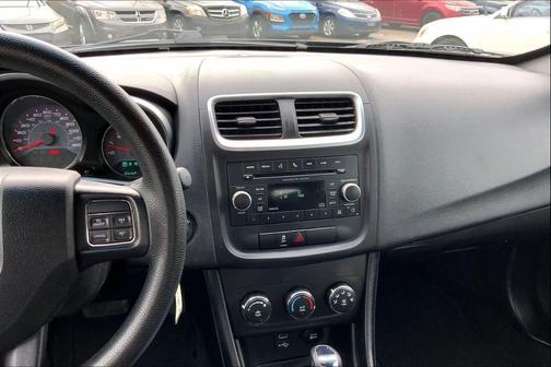 2014 Dodge Avenger SE