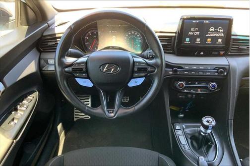 2019 Hyundai Veloster Base