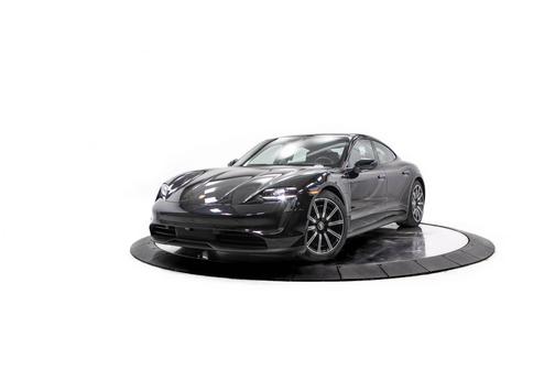 2022 Porsche Taycan 