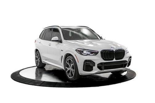 Alpine White 2023 BMW X5 PHEV xDrive45e