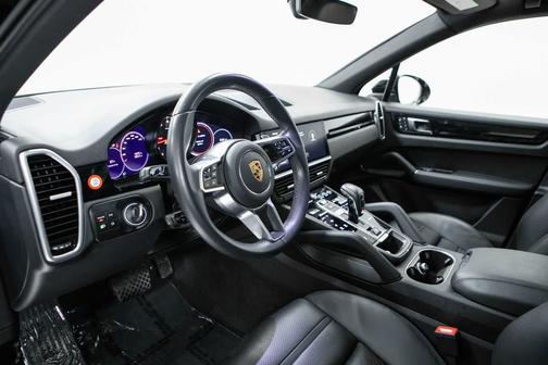 Black 2023 Porsche Cayenne Cayenne