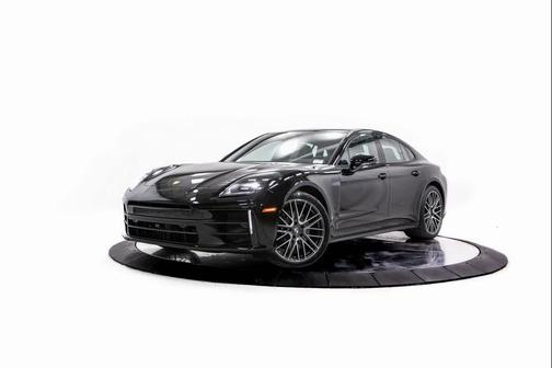 2026 Porsche Panamera 4