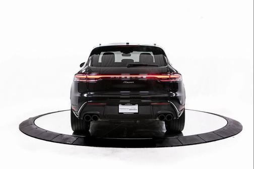 2024 Porsche Macan AWD