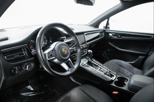 2021 Porsche Macan S