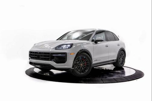 2026 Porsche Cayenne GTS