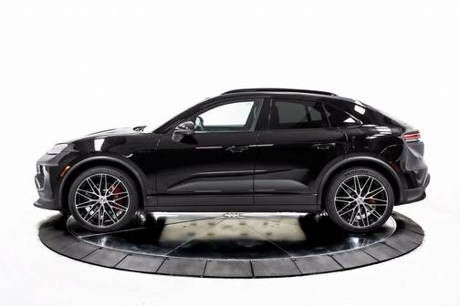 2025 Porsche Macan 4S