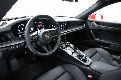 2025 Porsche 911 Carrera