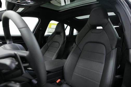 2026 Porsche Panamera 4S
