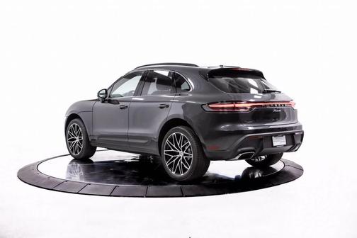 2026 Porsche Macan AWD