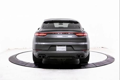 2022 Porsche Cayenne Turbo