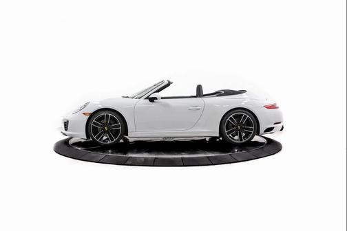 2018 Porsche 911 Carrera