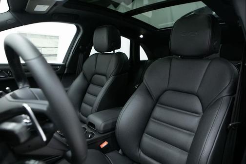 2026 Porsche Macan GTS