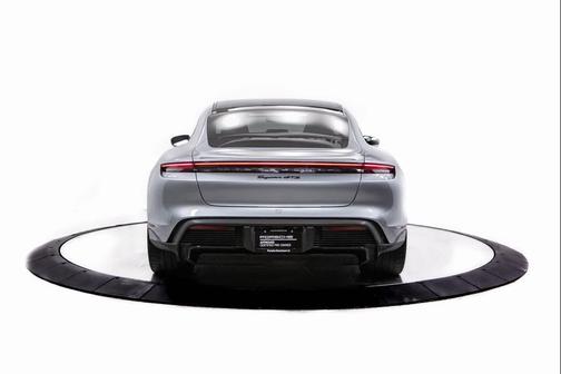 2024 Porsche Taycan GTS