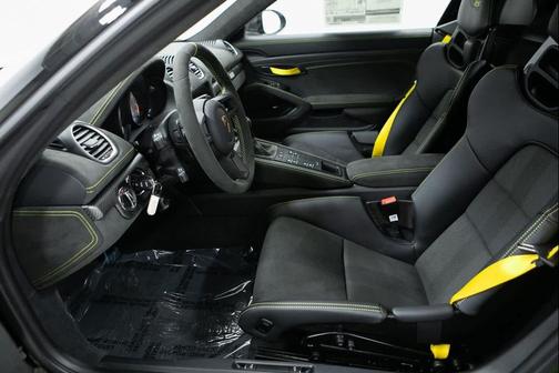 2025 Porsche 718 Spyder RS