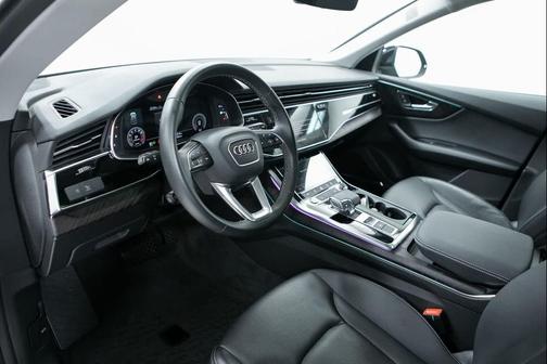 2022 Audi Q8 55 Premium Plus