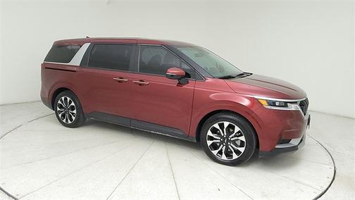 2024 Kia Carnival EX