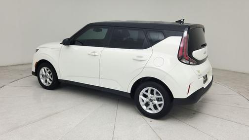 Clear White 2025 Kia Soul S