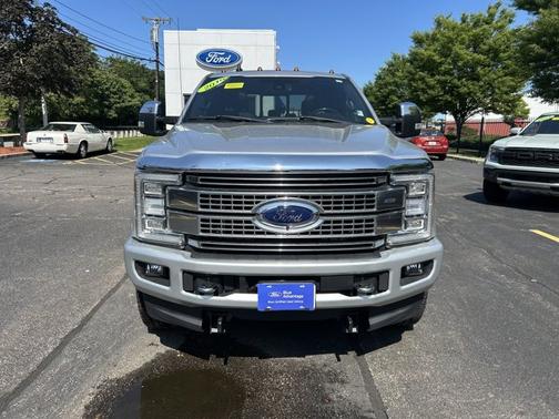 2019 Ford F-350 PLATINUM