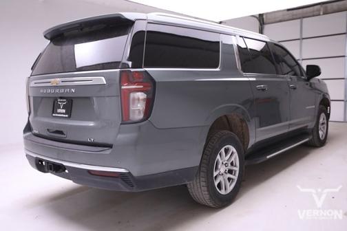 2024 Chevrolet Suburban LT