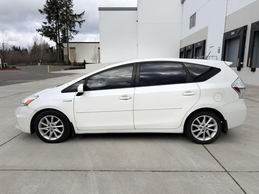 2012 Toyota Prius v Two