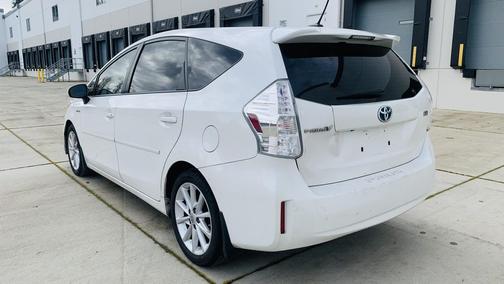 2012 Toyota Prius v Two
