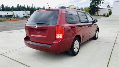 2012 Kia Sedona LX