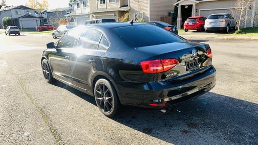 2015 Volkswagen Jetta Auto SE w/Connectivity