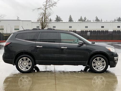 Black Granite Metallic 2013 Chevrolet Traverse 1LT