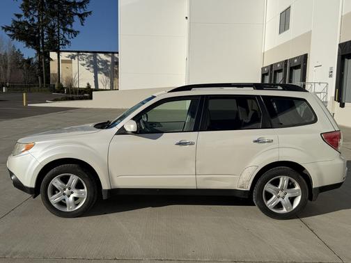 2010 Subaru Forester 2.5 X Premium