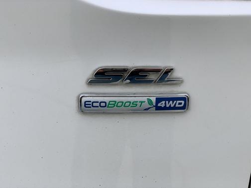 White Platinum Tricoat 2013 Ford Escape SEL