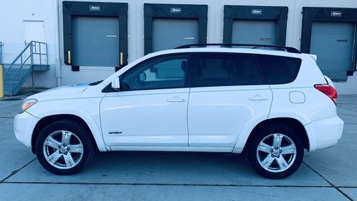 2008 Toyota RAV4 Sport