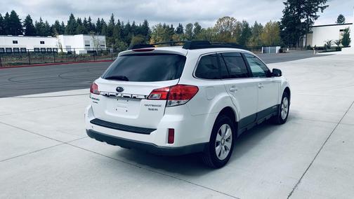 2010 Subaru Outback 3.6 R Limited