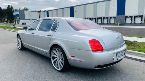 Moonbeam 2006 Bentley Continental GT Base