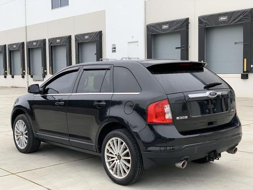 Black 2011 Ford Edge Limited