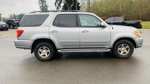 2002 Toyota Sequoia SR5
