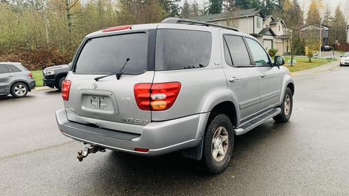 2002 Toyota Sequoia SR5
