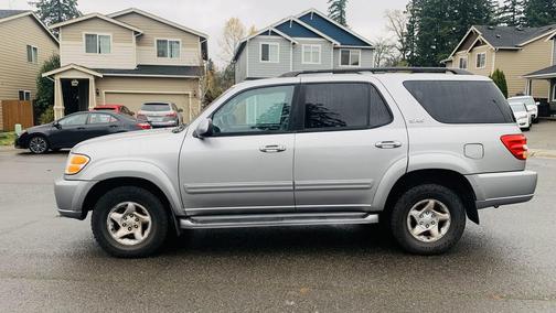 2002 Toyota Sequoia SR5