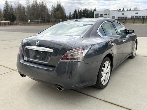 2012 Nissan Maxima SV