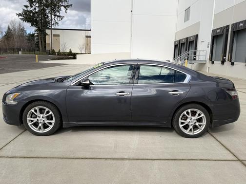 2012 Nissan Maxima SV