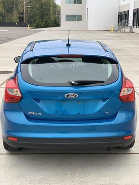 Blue Candy Metallic 2012 Ford Focus SE