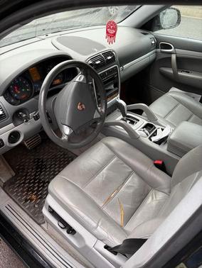 2004 Porsche Cayenne V6