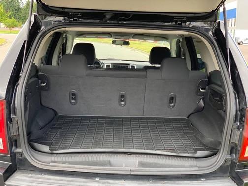 Brilliant Black Crystal Pearlcoat 2010 Jeep Grand Cherokee Laredo