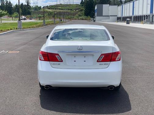 White 2007 Lexus ES 350 Base
