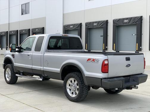 2008 Ford F-250 4WD SuperCab 142 XL