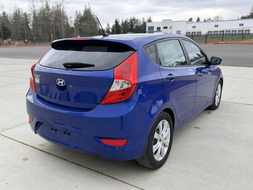 2013 Hyundai Accent SE