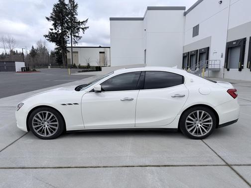 2015 Maserati Ghibli Base