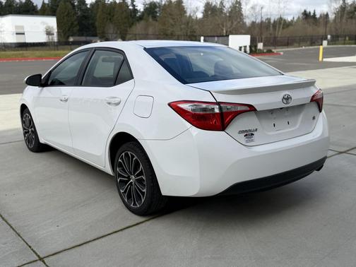 2015 Toyota Corolla S Plus