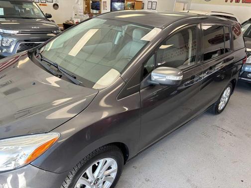 2014 Mazda Mazda5 Sport