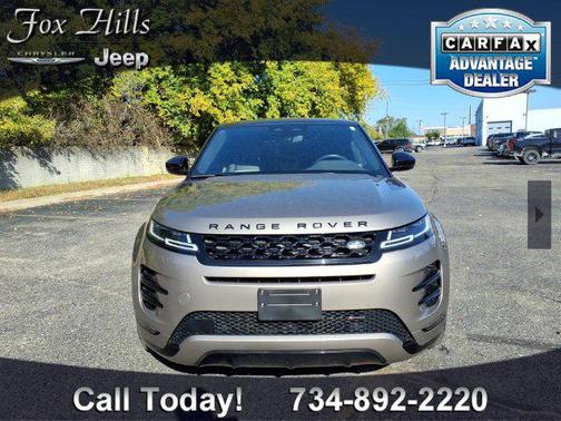 Silicon Silver Premium Metallic 2023 Land Rover Range Rover Evoque R-Dynamic SE